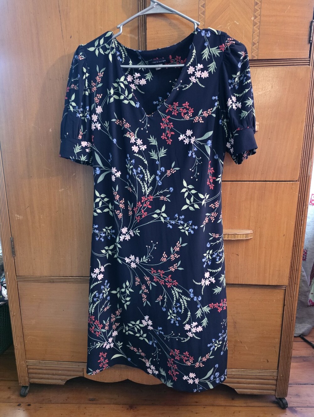 Women’s Navy Floral Tommy Hilfiger V-Neck Dress